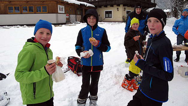 Bild från förra årets skidalpina ungdomsläger. Foto: Anna Spielbuechler/www.askimo.at