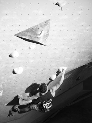 Fredrik Serlachius under JSM boulder 2015. Foto Tobias Olli