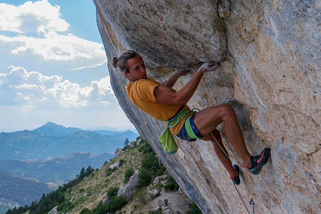 Hannes Puman på La Cadre Nouvelle (9a). Foto: Kristoffer Klev